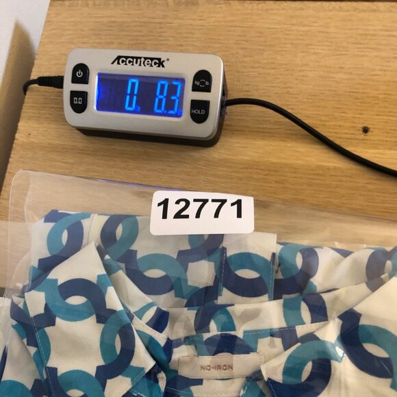 Chicos Shirt Womens 0 US 4 Blue Geometric No Iron Button Up Collar 3/4 Sleeve - Picture 9 of 9